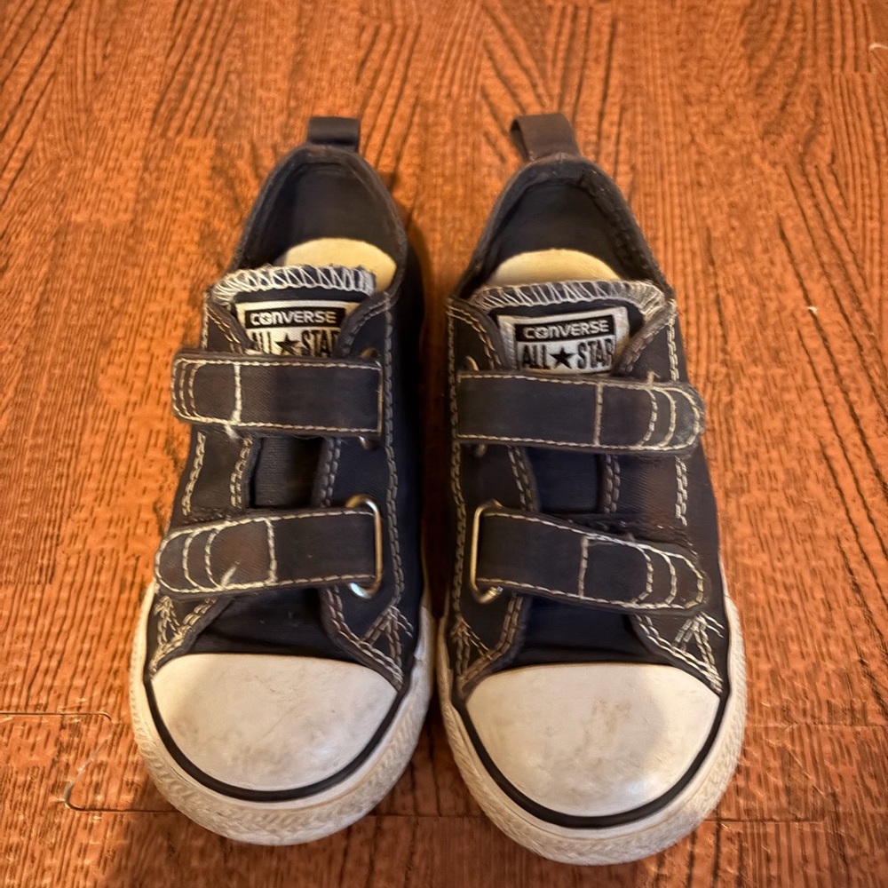 Converse 9T boys or girls